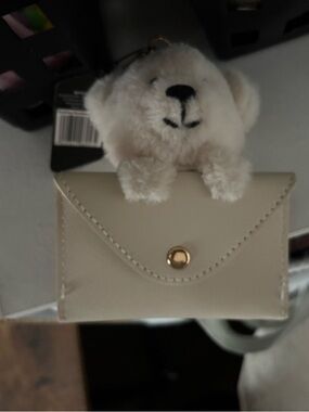 Compact Cream Women’s Envelope Wallet with Gold Snap